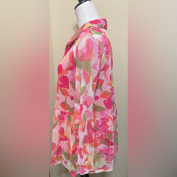 NWT Terra & Sky Women’s Plus Size Print Mesh Top with Cami - Picture 2 of 3